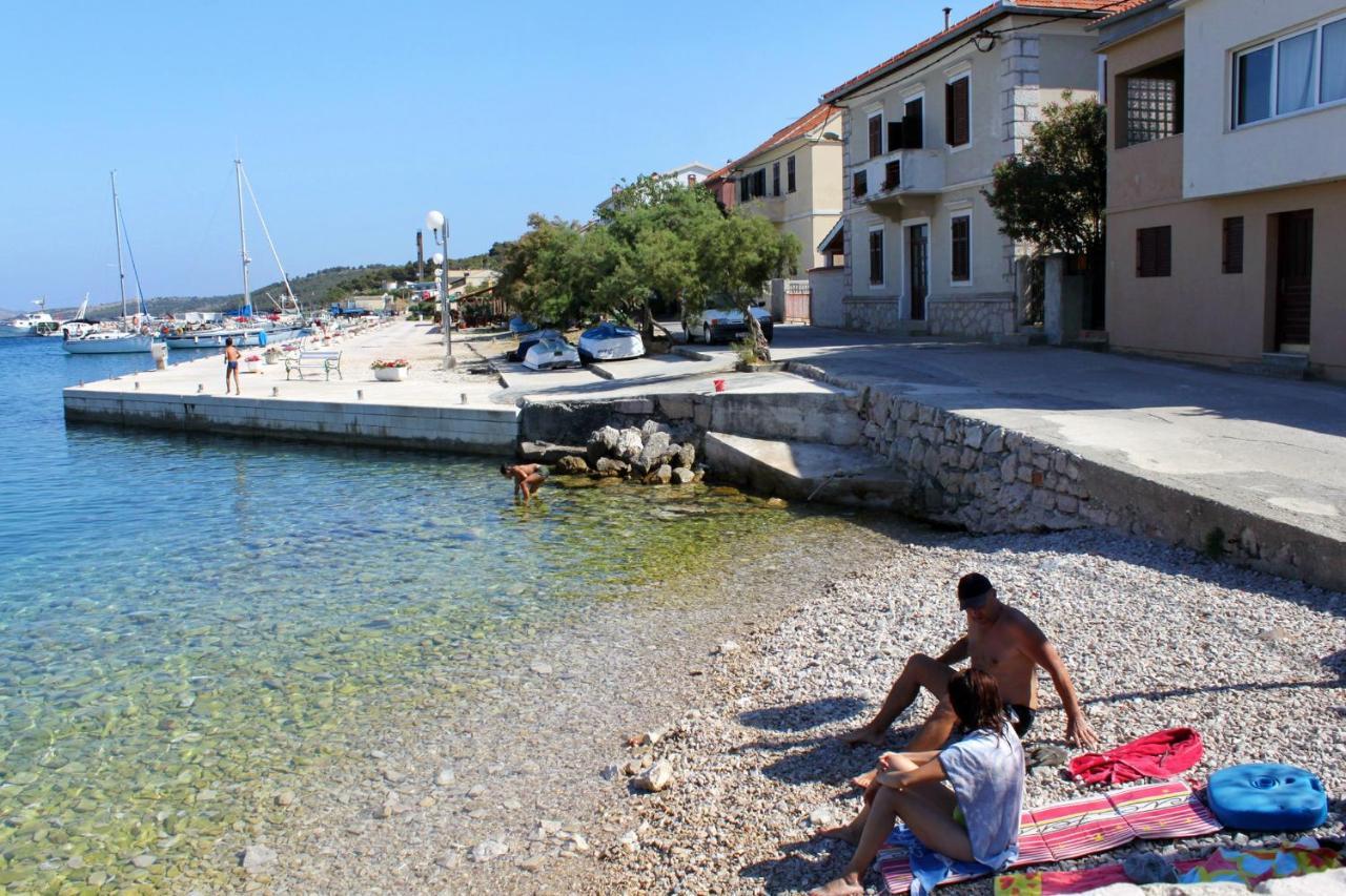 Apartments With A Parking Space Sali, Dugi Otok - 8136 エクステリア 写真